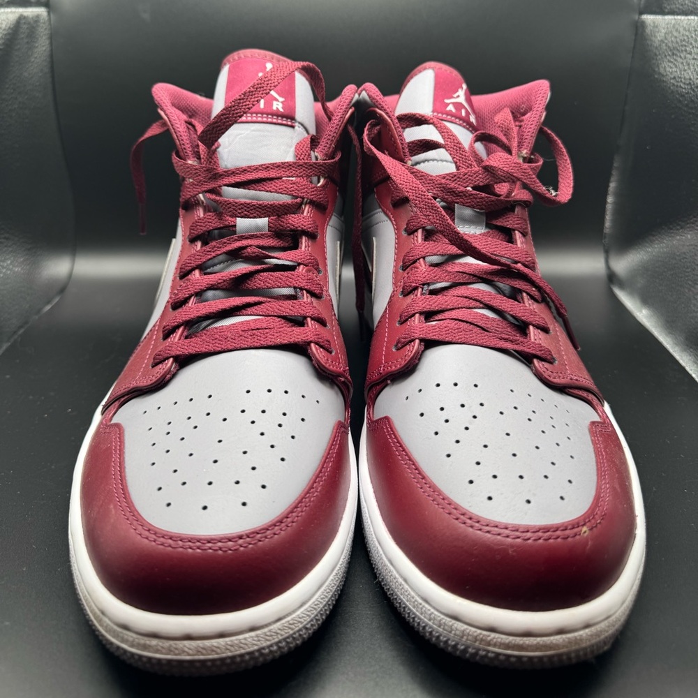 Men’s Jordan 1s Mid Maroon size 12.5. Excellent condition. - Picture 3 of 3
